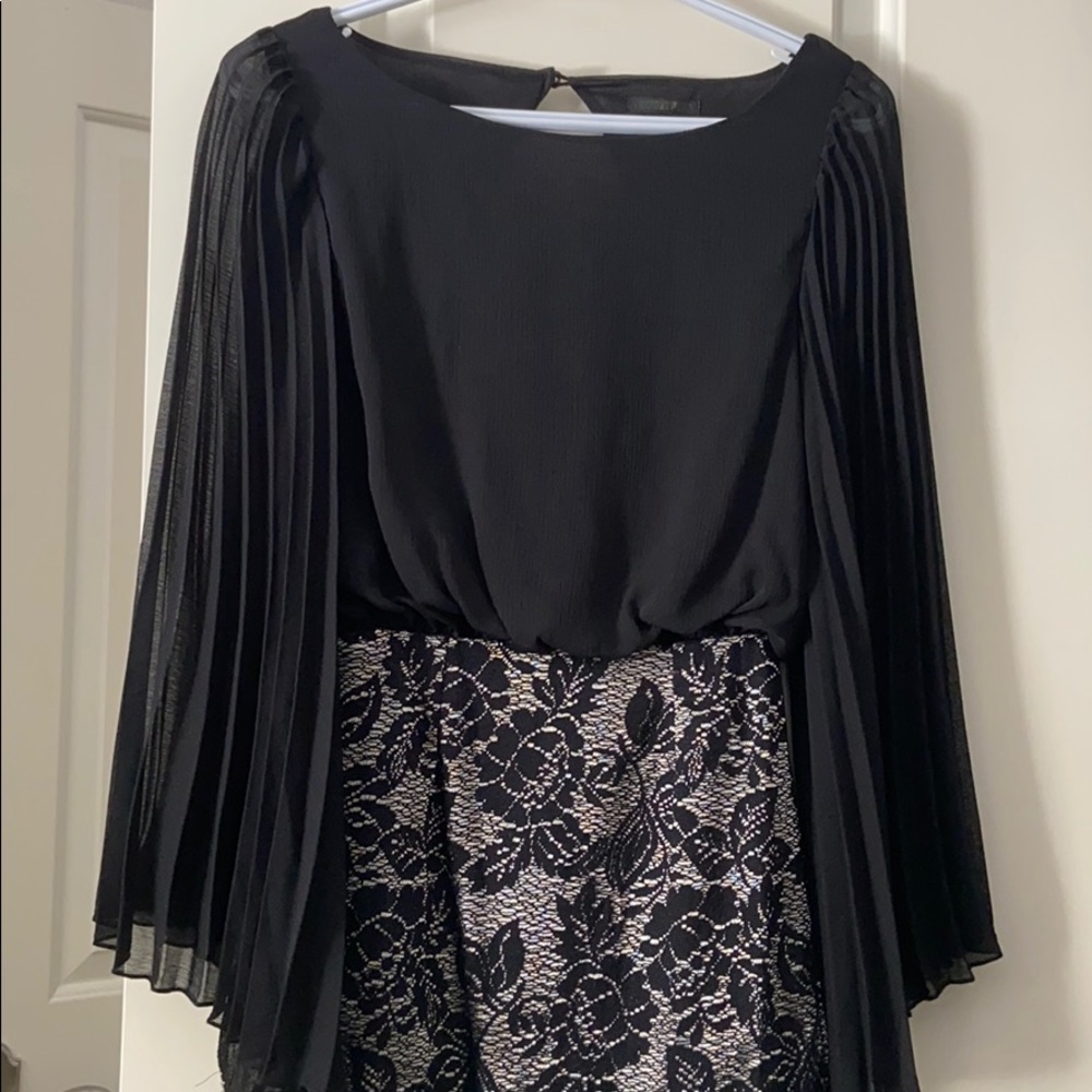 Dress - Picture 2 of 4